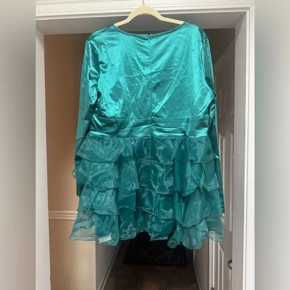 Deep V-Neck Cinch Waist Layered Hem Mini Dress - Picture 3 of 3